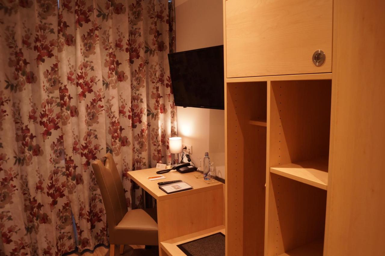 Hotel Gasthof Luis 바르부르크 외부 사진